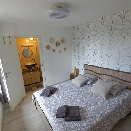 La Longere Homestay
